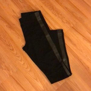 DKNY knit leggings